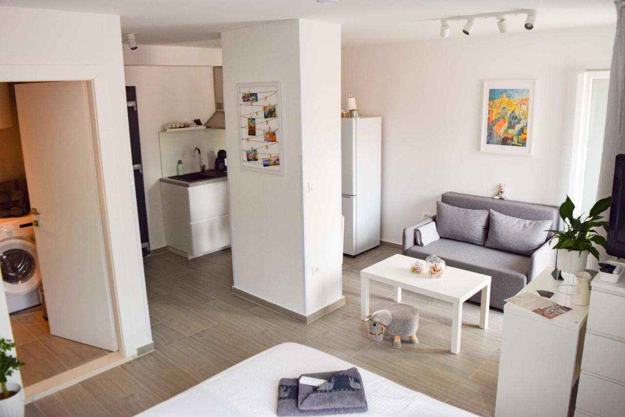 Studio Apartments Anija ดูบรอฟนิก ภายนอก รูปภาพ